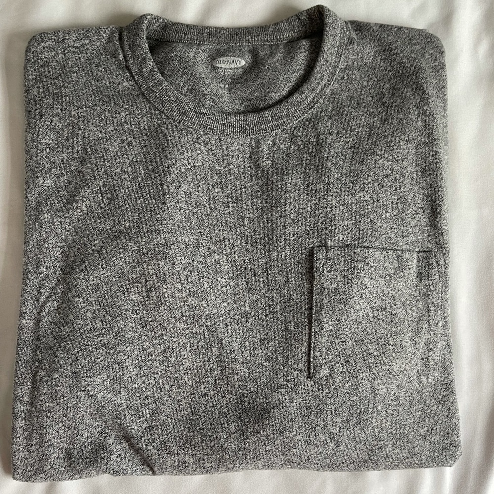 Men’s Long-sleeve T-Shirt with chest pocket